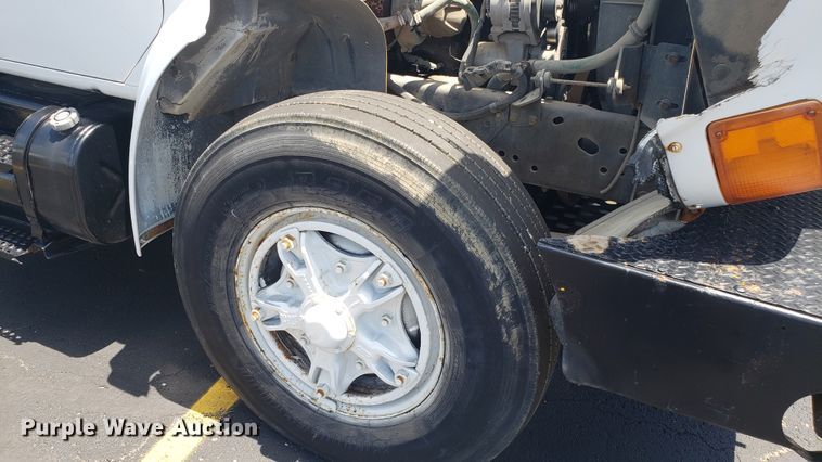 image for item EU9882 1995 International 4900 digger derrick truck