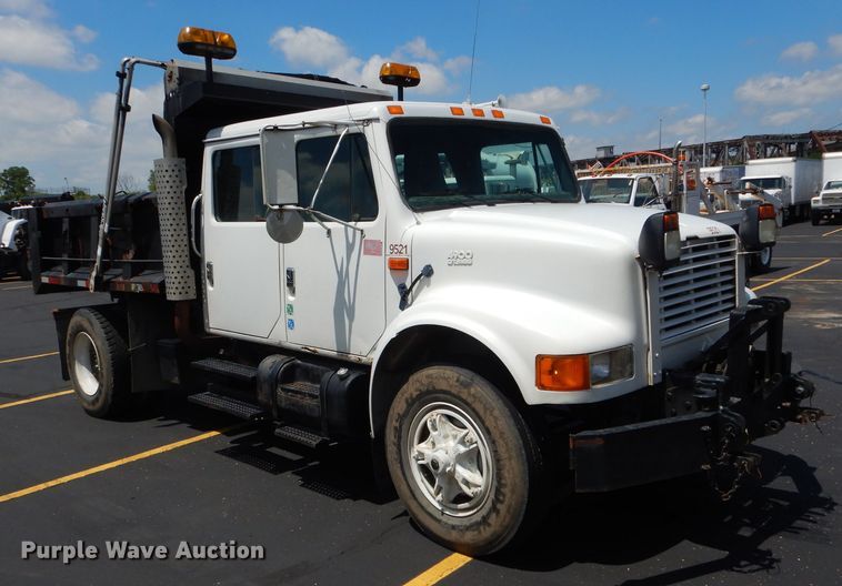 image for item EU9883 1995 International 4900 dump truck