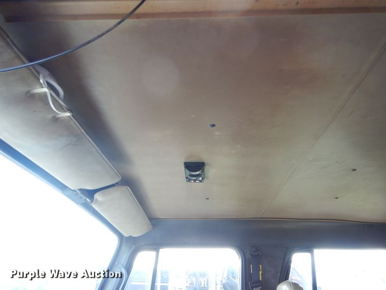 image for item EU9883 1995 International 4900 dump truck