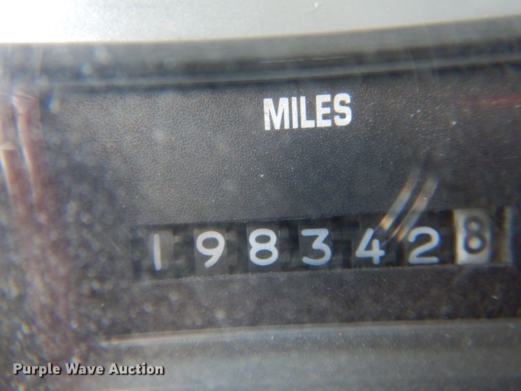 image for item EU9883 1995 International 4900 dump truck