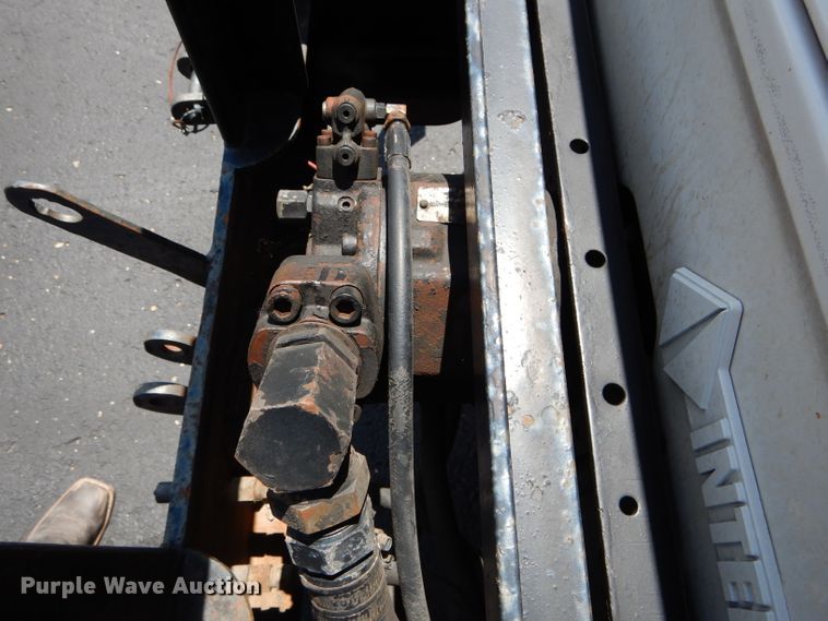 image for item EU9883 1995 International 4900 dump truck