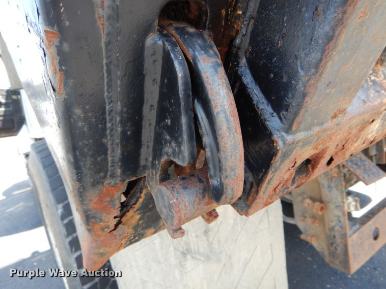 image for item EU9883 1995 International 4900 dump truck