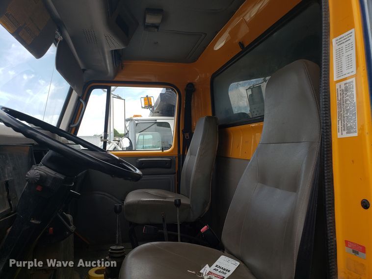 image for item EU9884 1996 International 4900 dump truck