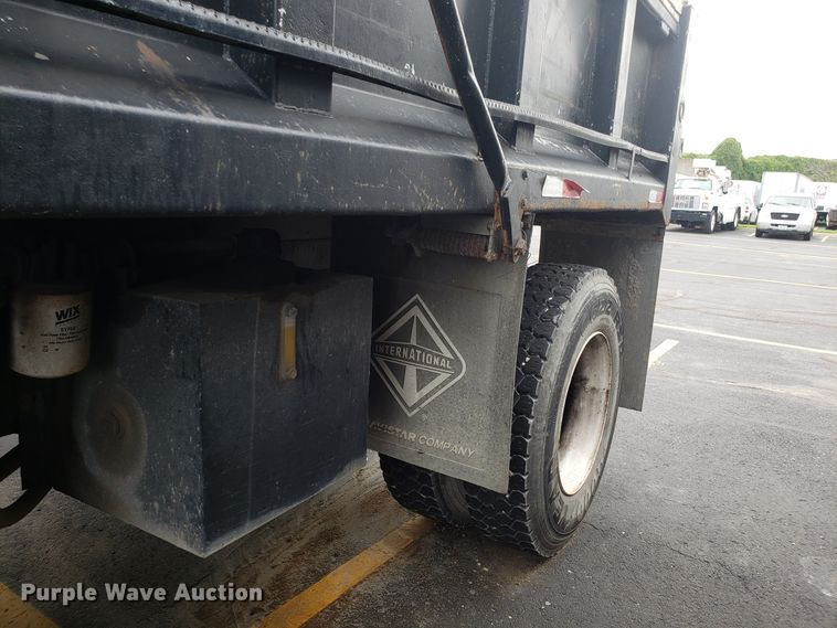 image for item EU9884 1996 International 4900 dump truck