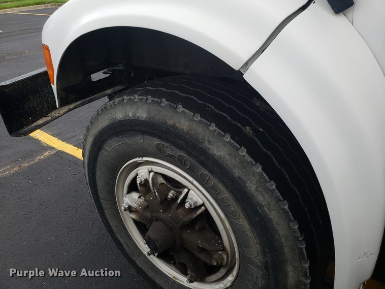 image for item EU9884 1996 International 4900 dump truck