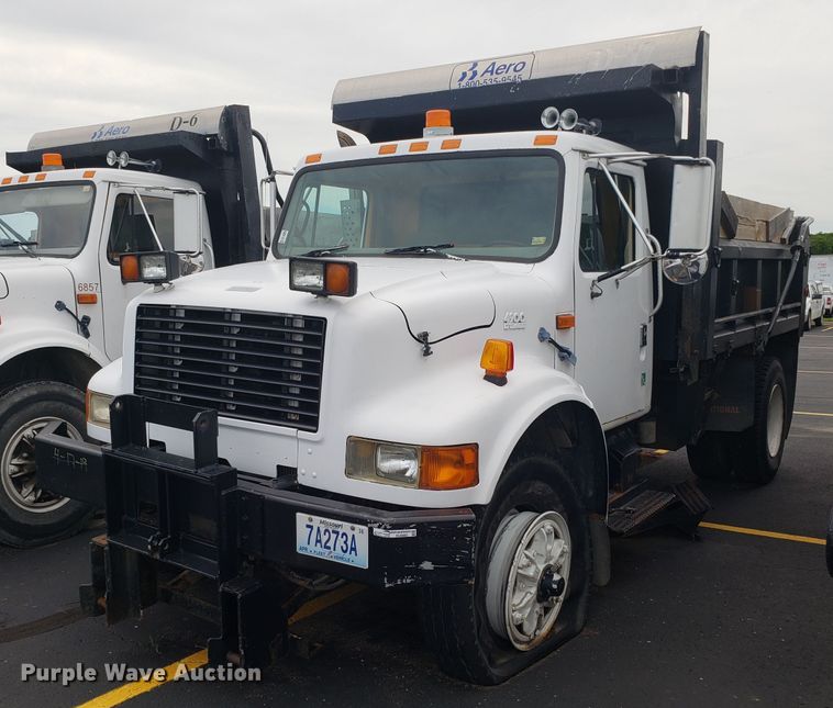 image for item EU9885 1998 International 4900 dump truck