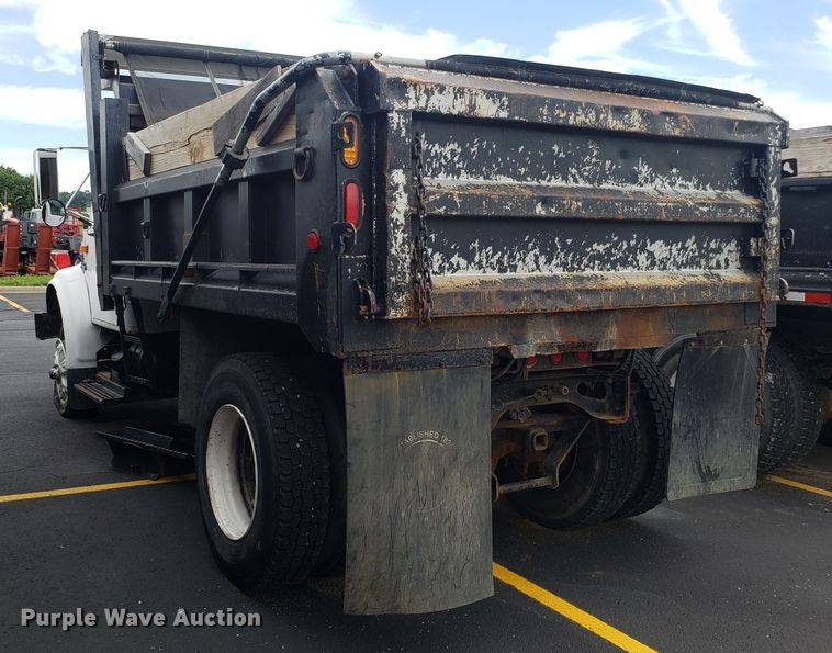 image for item EU9885 1998 International 4900 dump truck