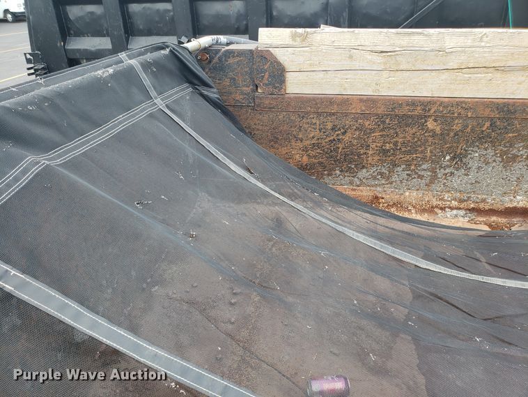 image for item EU9885 1998 International 4900 dump truck