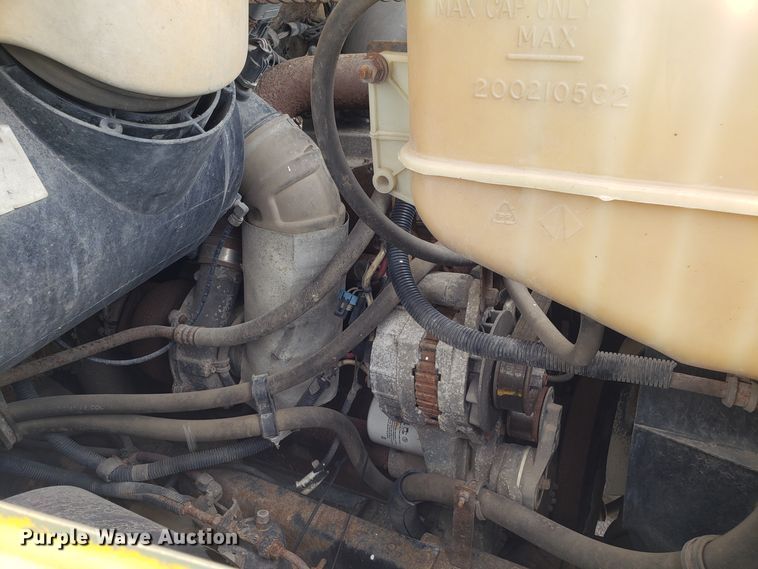 image for item EU9885 1998 International 4900 dump truck