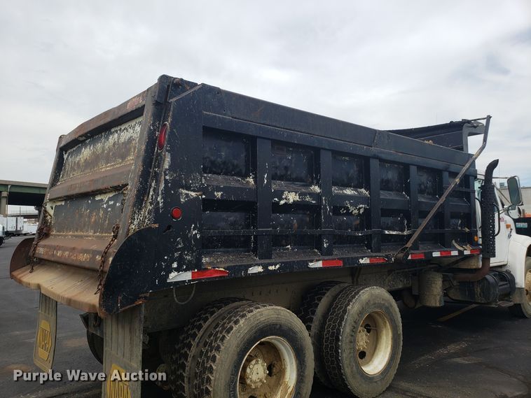 image for item EU9887 1998 International 4900 dump truck