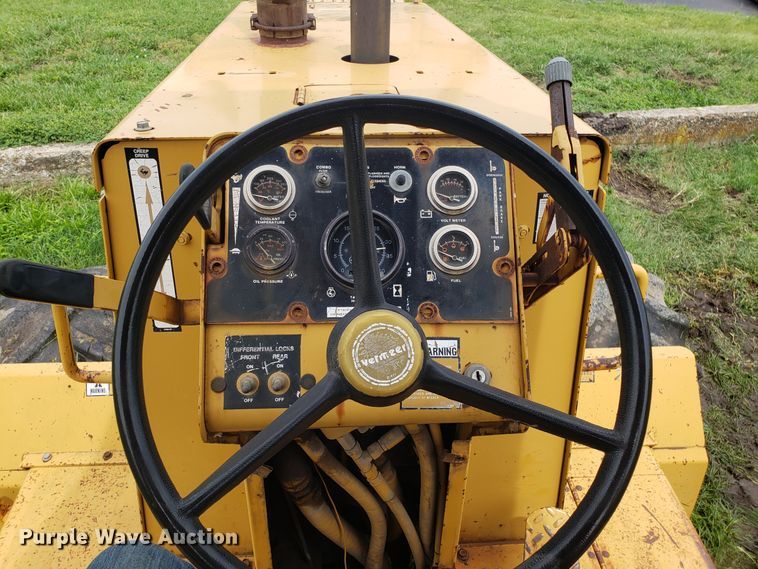 image for item EU9889 1992 Vermeer V8050 trencher