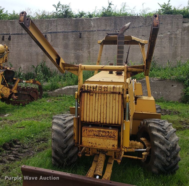 image for item EU9889 1992 Vermeer V8050 trencher