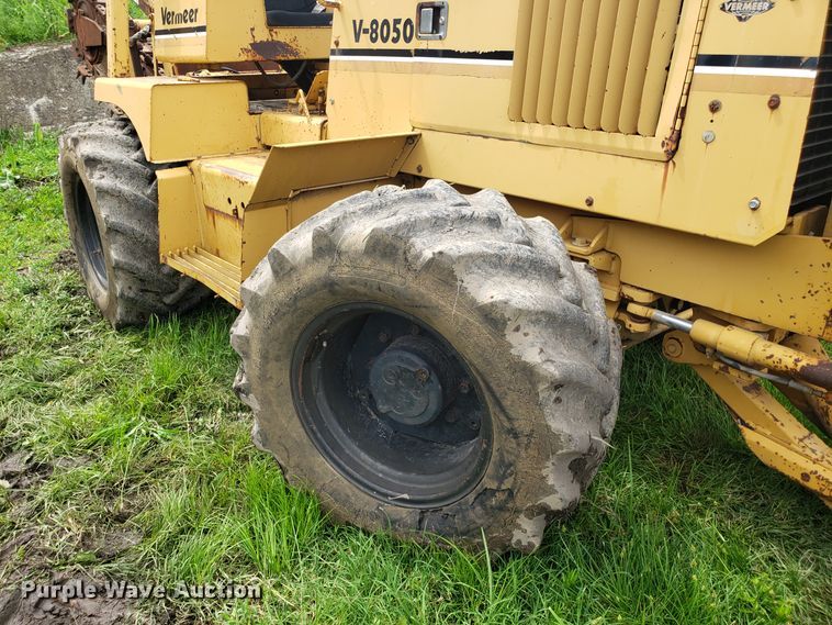image for item EU9889 1992 Vermeer V8050 trencher