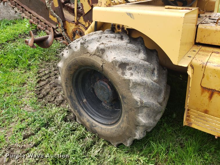 image for item EU9889 1992 Vermeer V8050 trencher