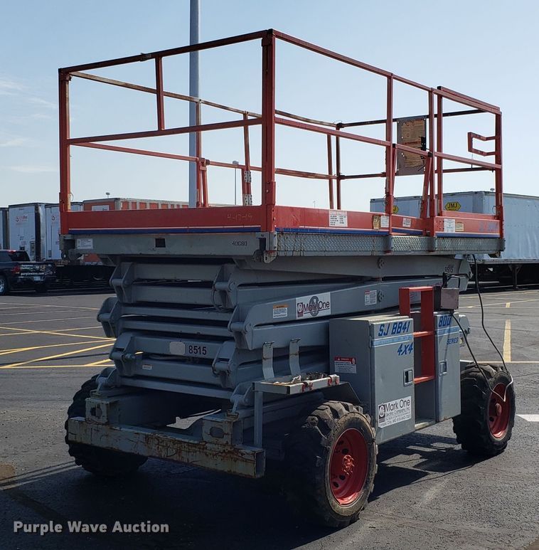 image for item EU9890 Skyjack SJBB41 scissor lift