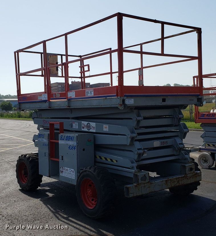 image for item EU9890 Skyjack SJBB41 scissor lift