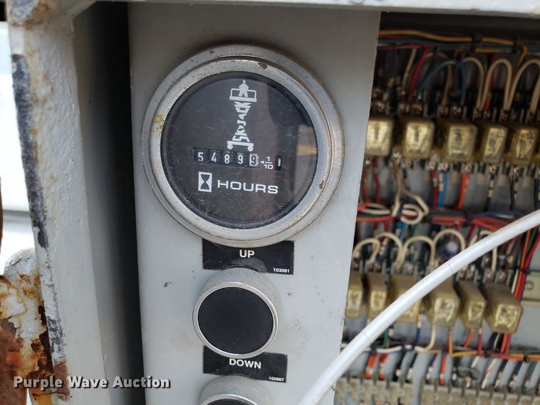 image for item EU9890 Skyjack SJBB41 scissor lift