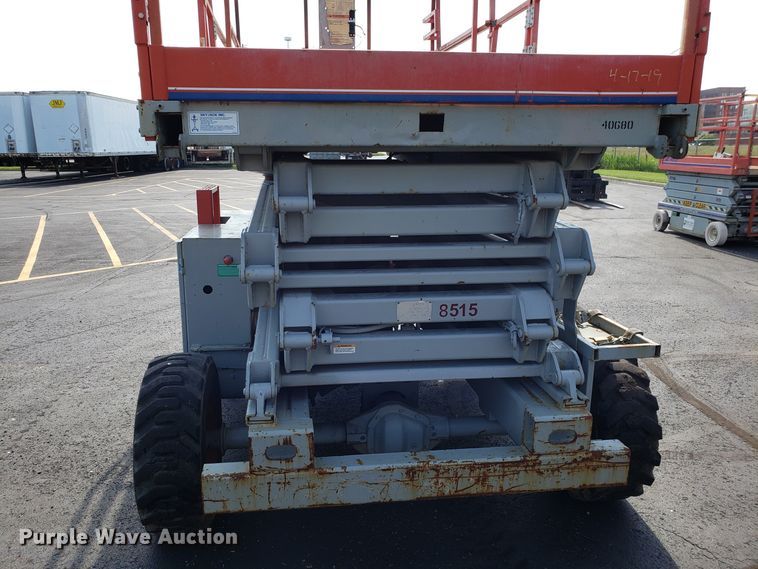 image for item EU9890 Skyjack SJBB41 scissor lift