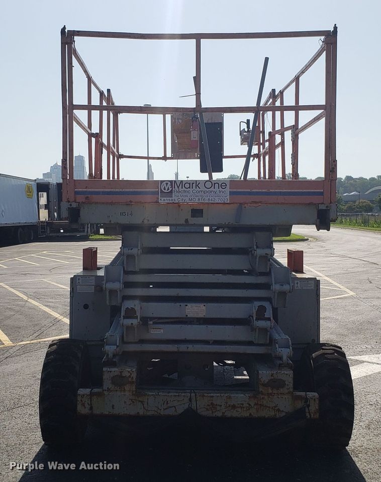 image for item EU9891 Skyjack SJBB41 scissor lift