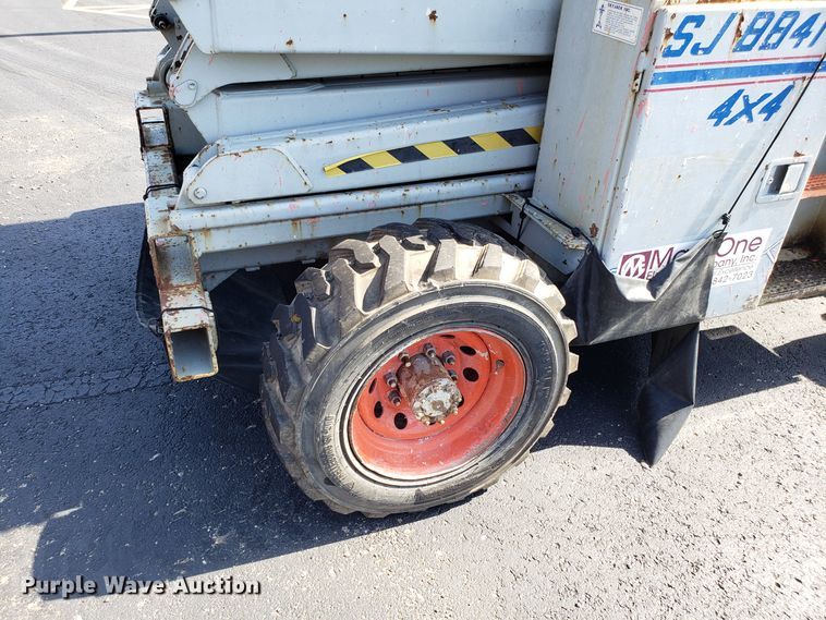 image for item EU9891 Skyjack SJBB41 scissor lift