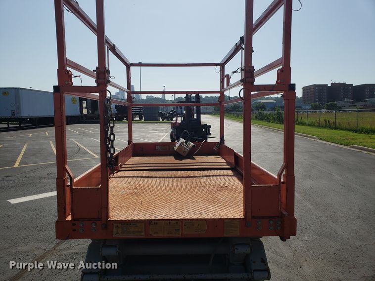 image for item EU9892 Skyjack SJIII 4832 scissor lift