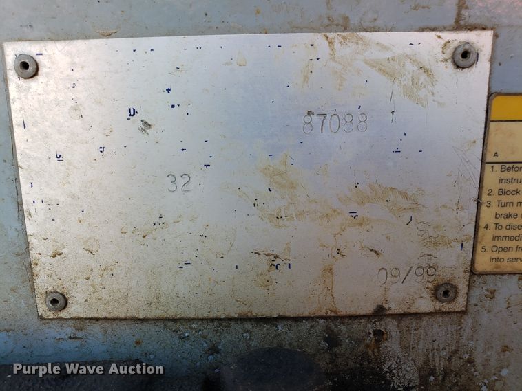 image for item EU9892 Skyjack SJIII 4832 scissor lift