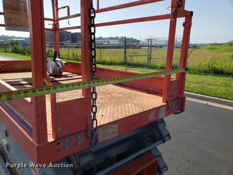 image for item EU9893 Skyjack SJIII 4832 scissor lift