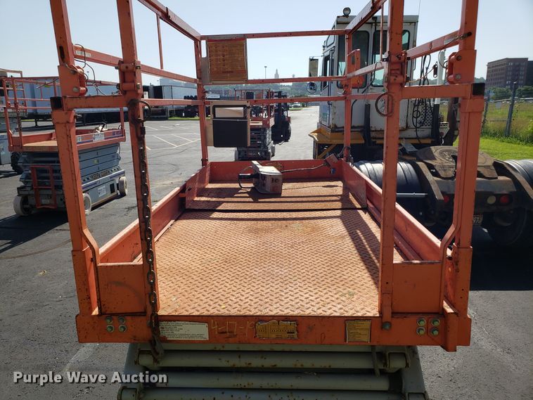 image for item EU9894 Skyjack SJIII 4830 scissor lift