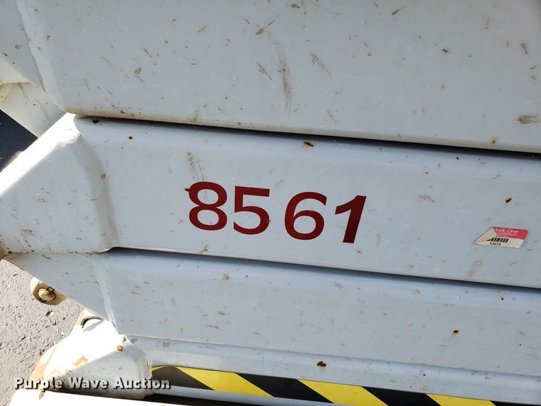 image for item EU9894 Skyjack SJIII 4830 scissor lift