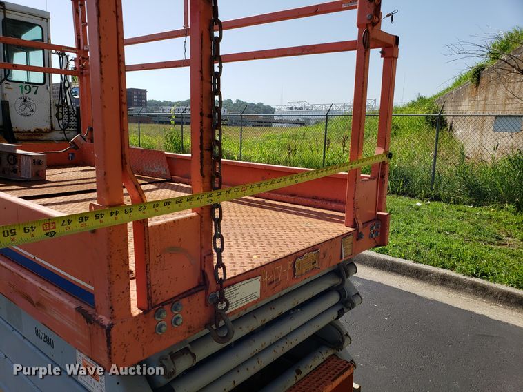 image for item EU9894 Skyjack SJIII 4830 scissor lift