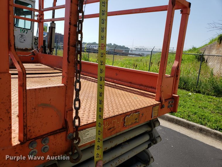 image for item EU9894 Skyjack SJIII 4830 scissor lift