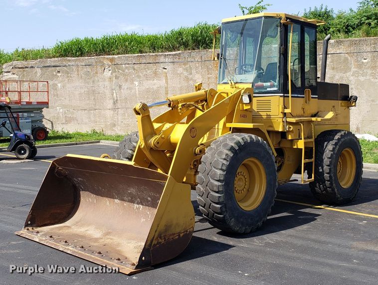 image for item EU9895 1995 Caterpillar 924F wheel loader