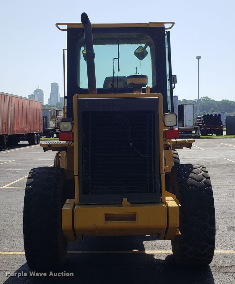 image for item EU9895 1995 Caterpillar 924F wheel loader