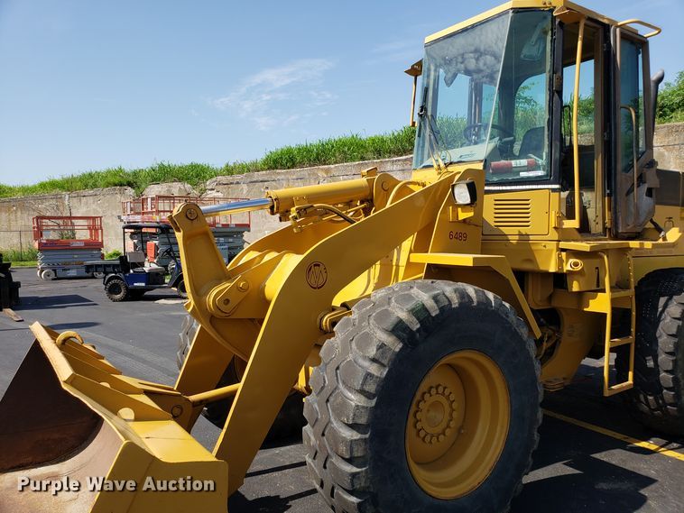 image for item EU9895 1995 Caterpillar 924F wheel loader