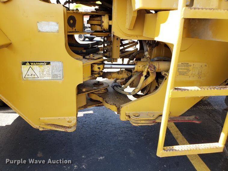 image for item EU9895 1995 Caterpillar 924F wheel loader