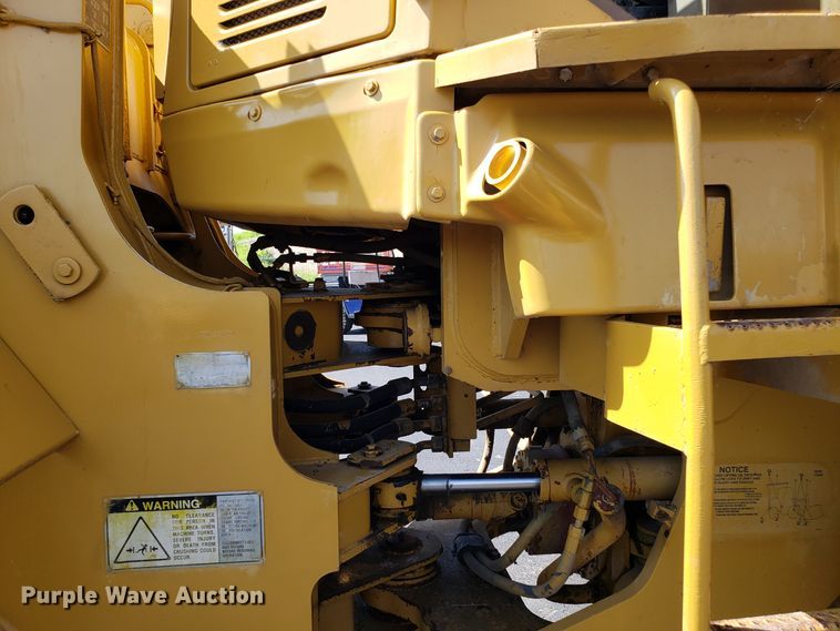 image for item EU9895 1995 Caterpillar 924F wheel loader
