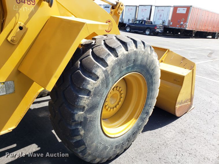 image for item EU9895 1995 Caterpillar 924F wheel loader