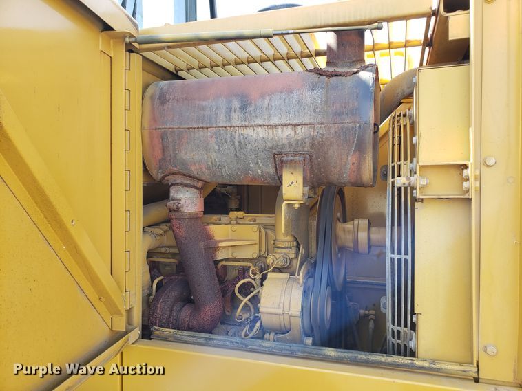 image for item EU9895 1995 Caterpillar 924F wheel loader