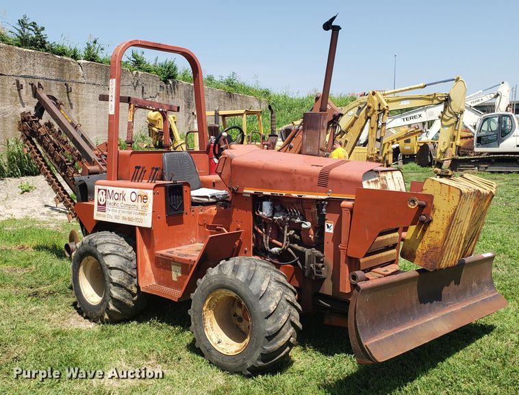 image for item EU9897 1993 Ditch Witch 5110 trencher