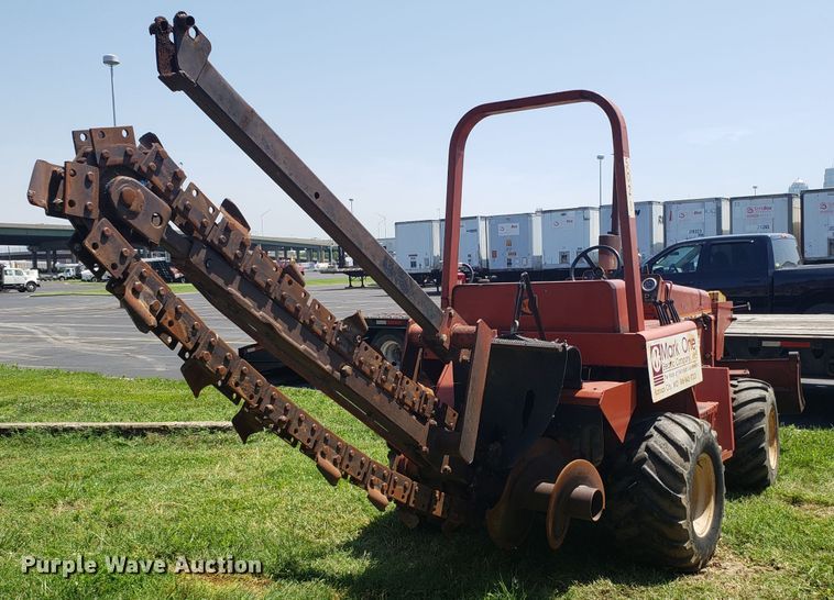 image for item EU9897 1993 Ditch Witch 5110 trencher