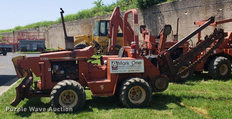 image for item EU9897 1993 Ditch Witch 5110 trencher