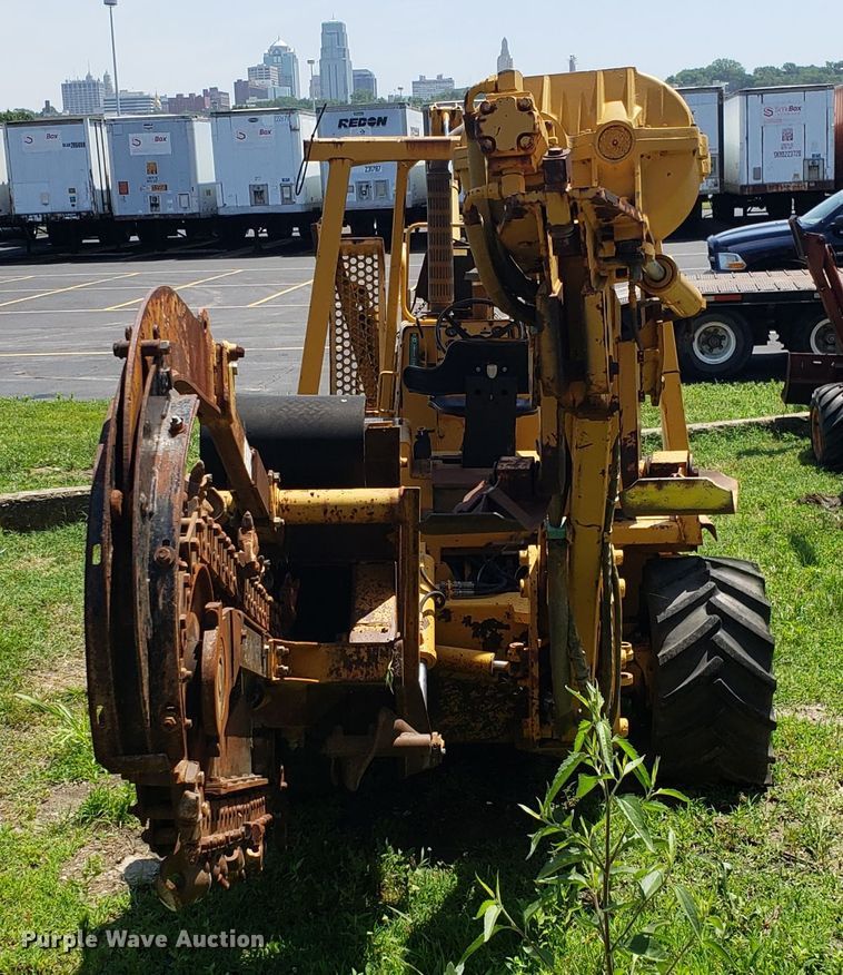 image for item EU9898 1989 Vermeer V7550 trencher