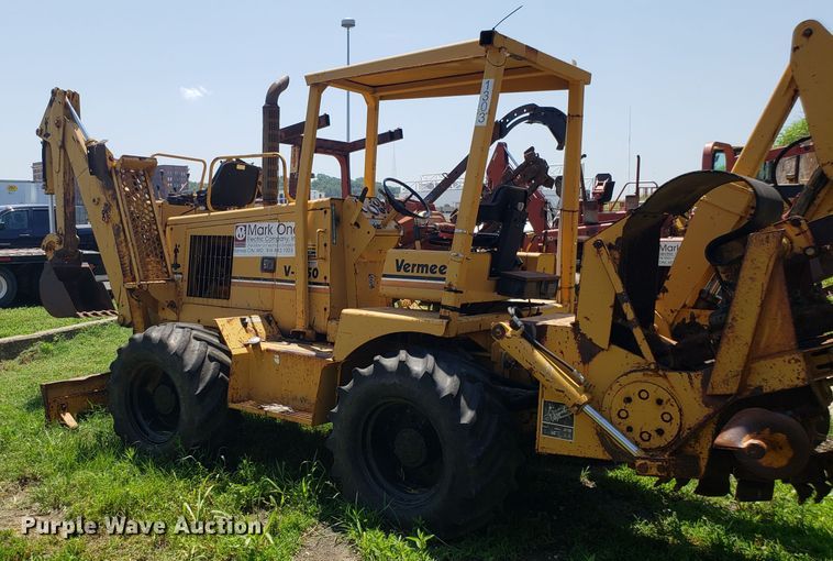 image for item EU9898 1989 Vermeer V7550 trencher