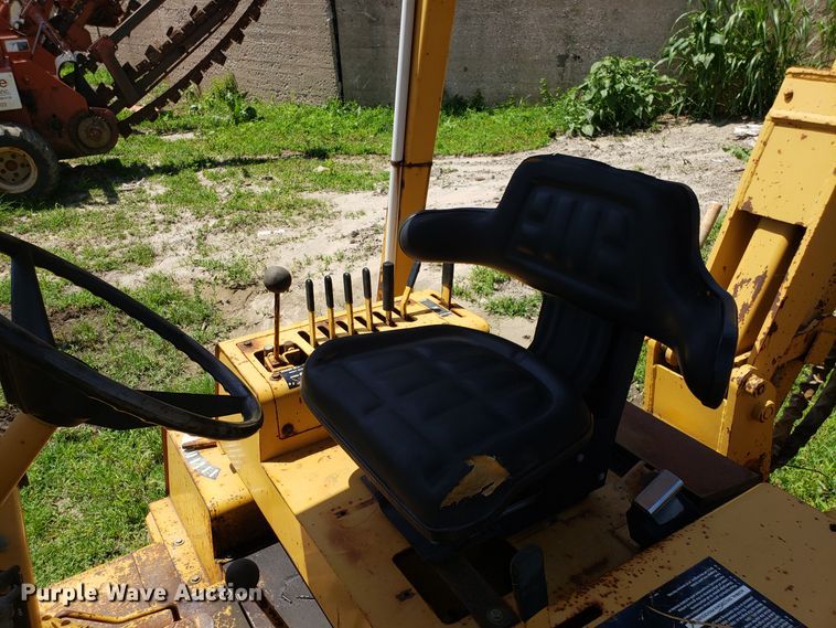 image for item EU9898 1989 Vermeer V7550 trencher