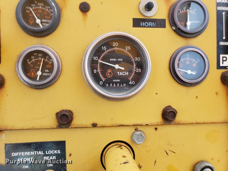 image for item EU9898 1989 Vermeer V7550 trencher