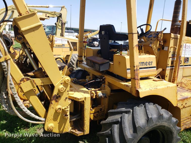 image for item EU9898 1989 Vermeer V7550 trencher