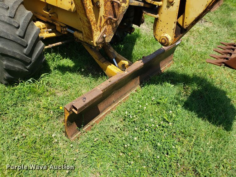 image for item EU9898 1989 Vermeer V7550 trencher