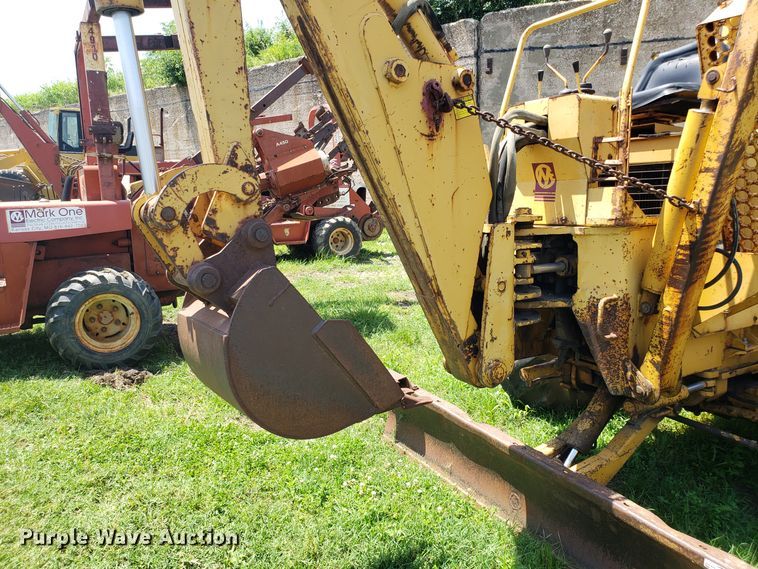 image for item EU9898 1989 Vermeer V7550 trencher