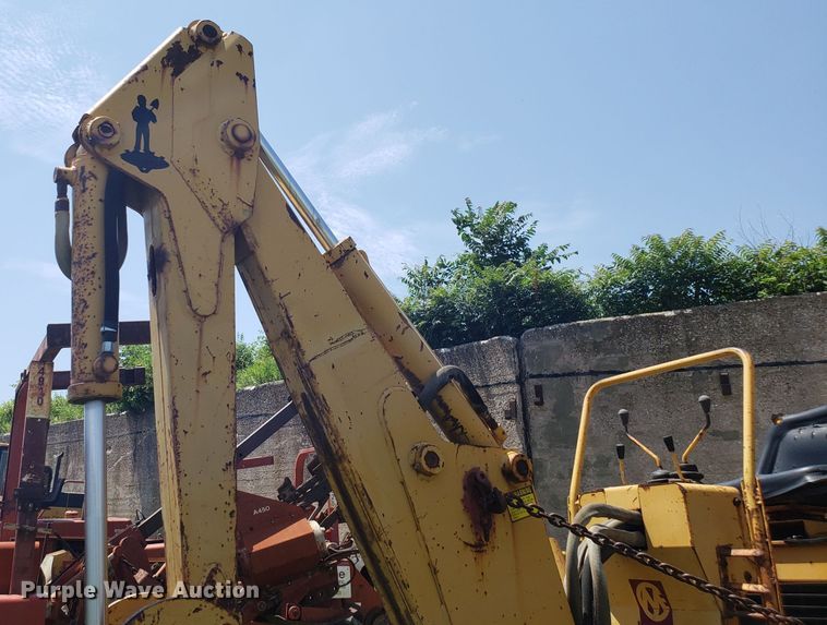 image for item EU9898 1989 Vermeer V7550 trencher