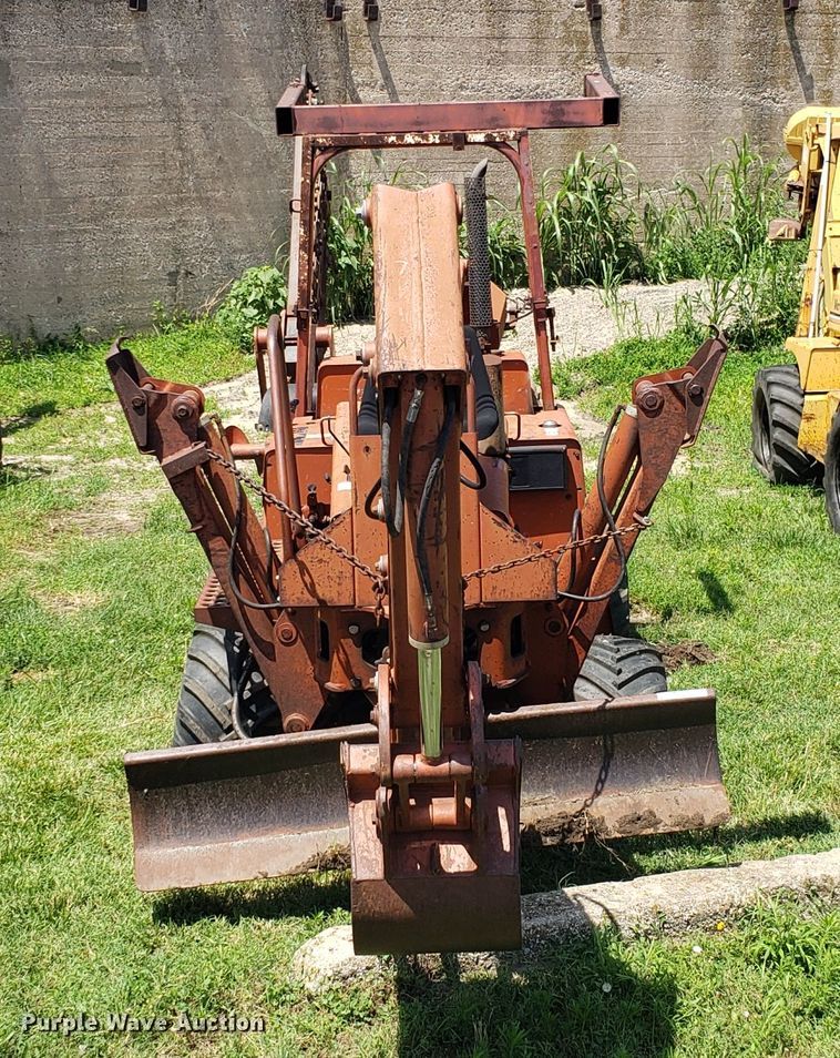 image for item EU9899 1988 Ditch Witch 4010 trencher